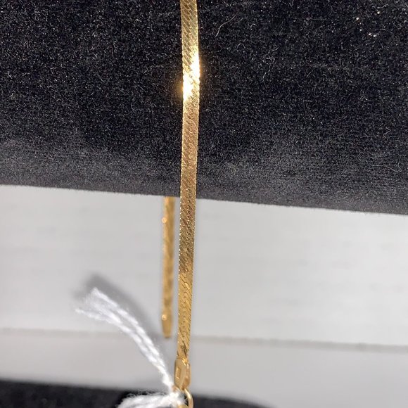 7" long 14 Kt Gold V Design Herringbone Bracelet - Picture 4 of 13